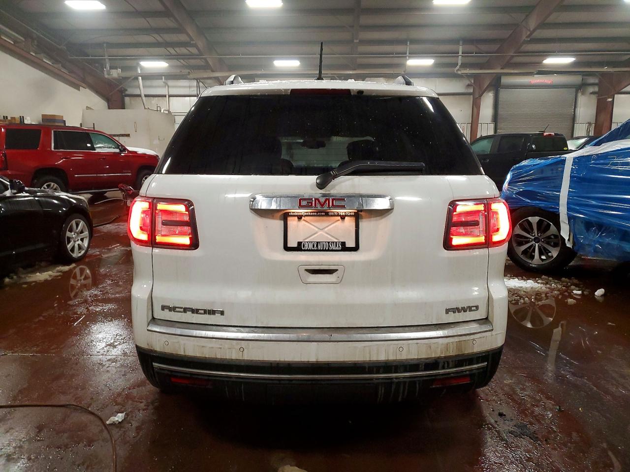 2016 GMC ACADIA SLE photo 16