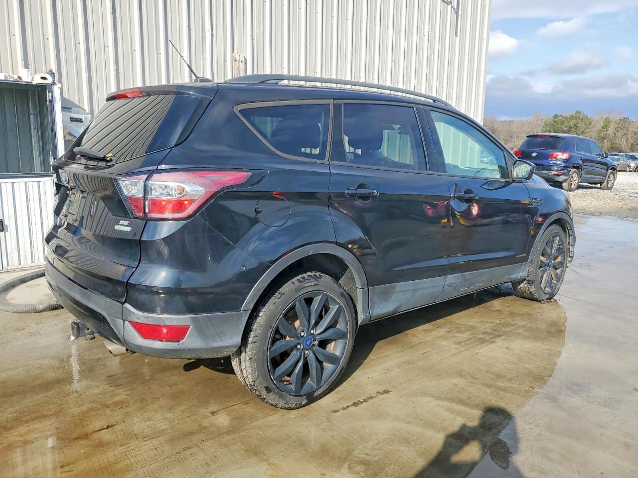 2017 FORD ESCAPE SE photo 5