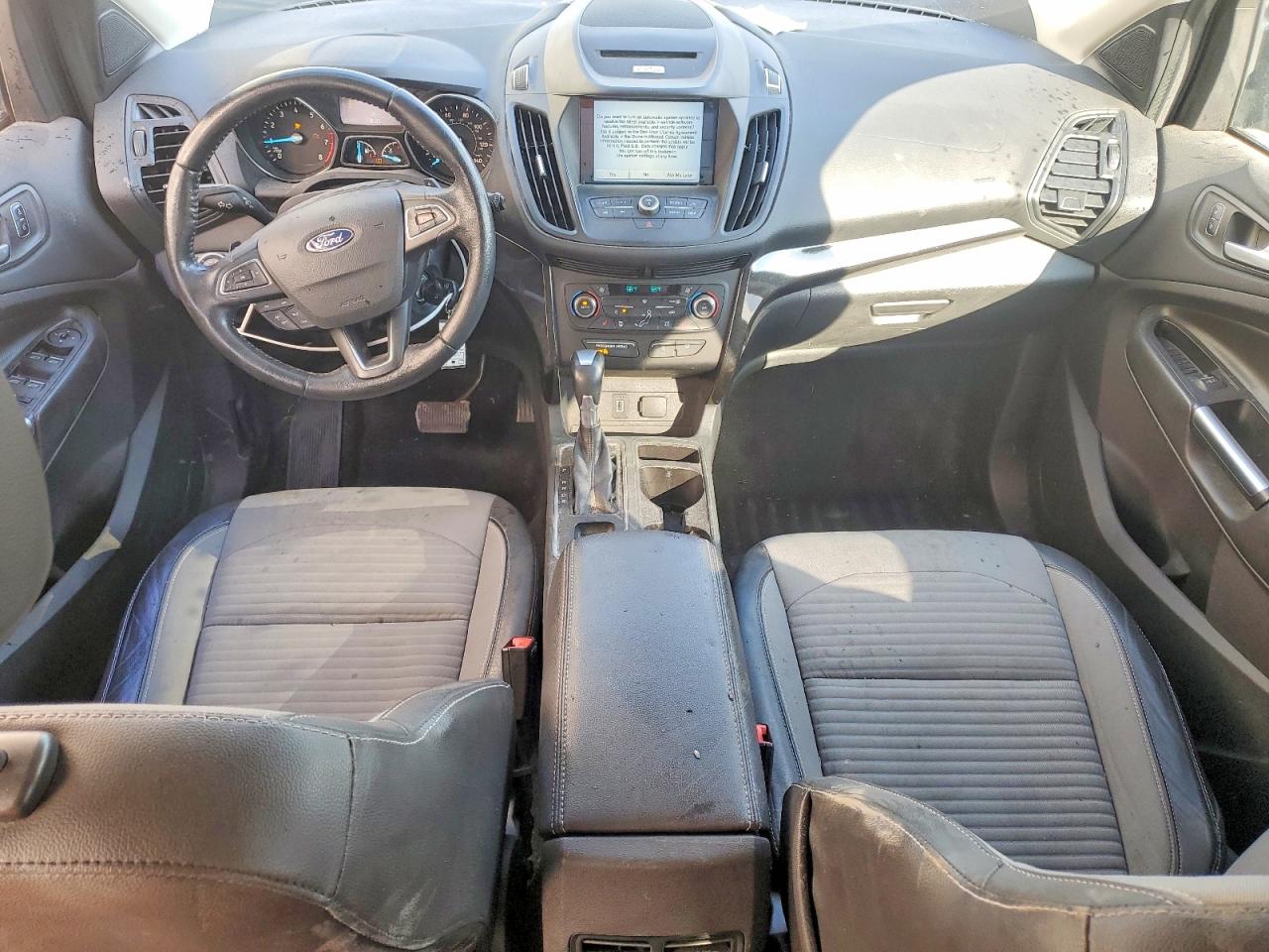 2017 FORD ESCAPE SE photo 15