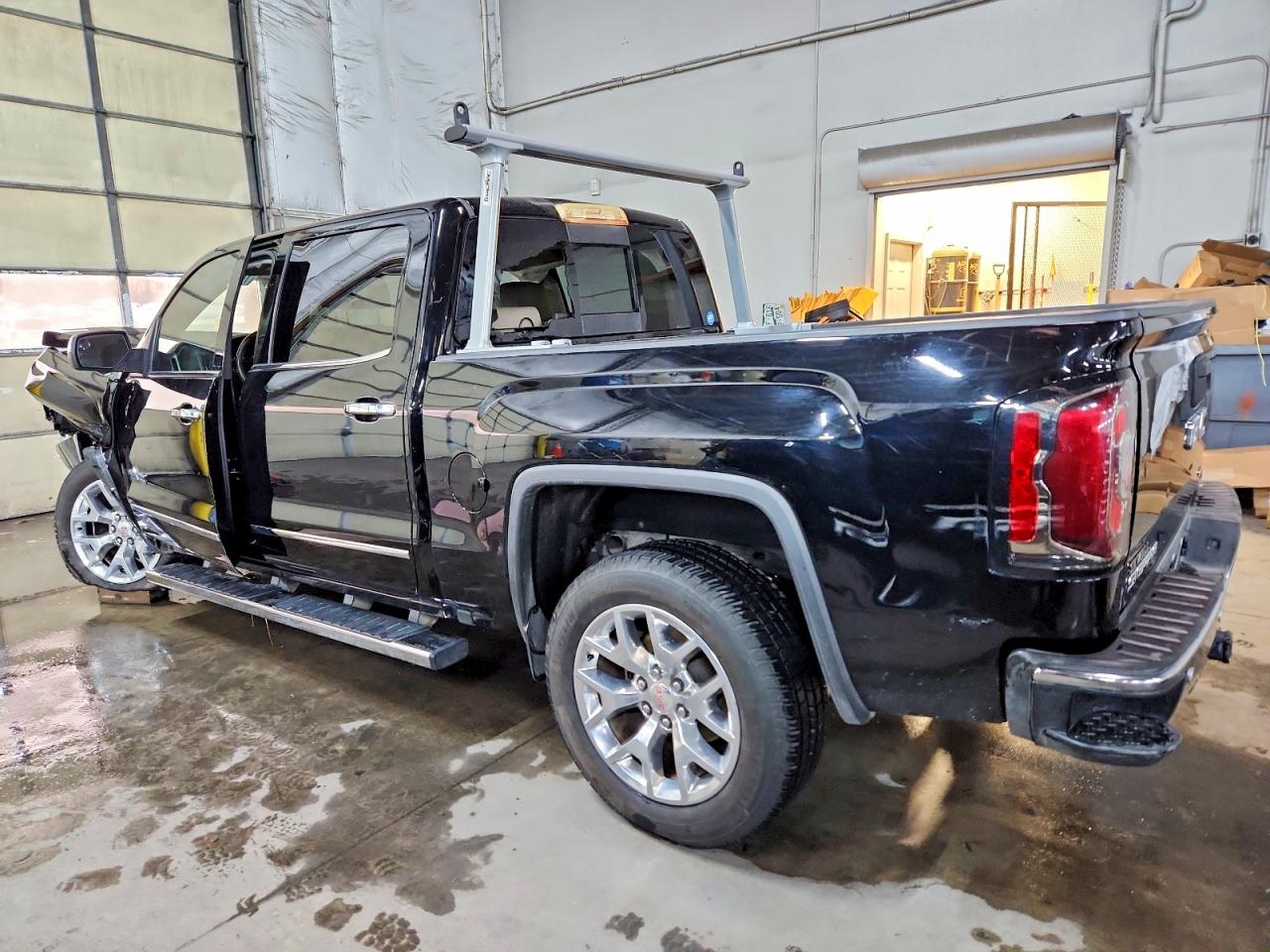 2017 GMC SIERRA C1500 SLT photo 3