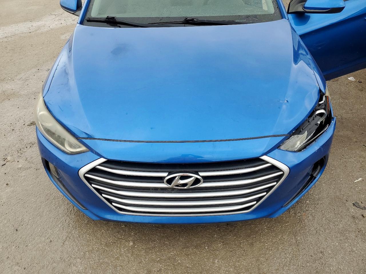 2017 HYUNDAI ELANTRA SE photo 31
