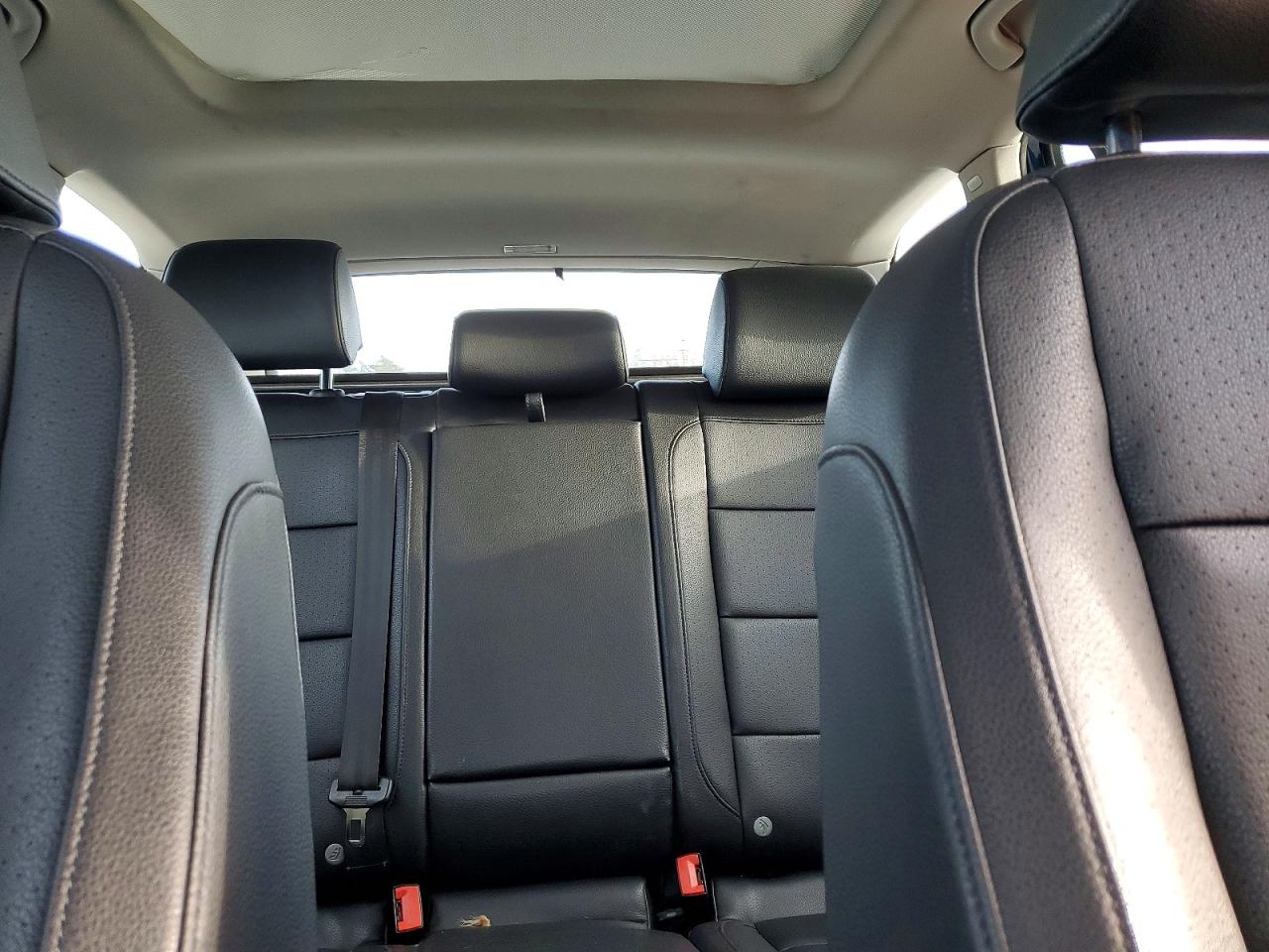 2012 VOLKSWAGEN JETTA TDI photo 10