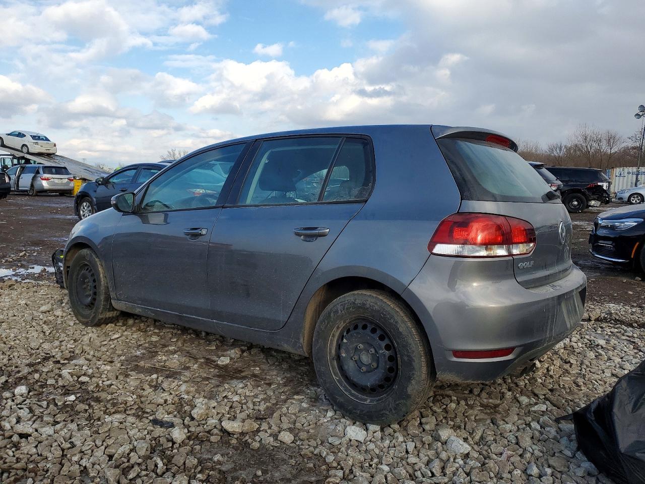 2010 VOLKSWAGEN GOLF photo 3