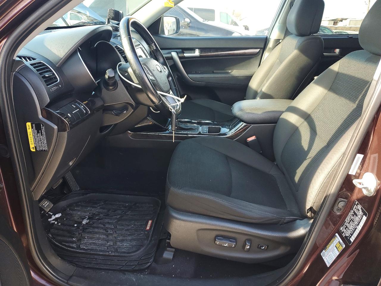 2015 KIA SORENTO LX photo 7
