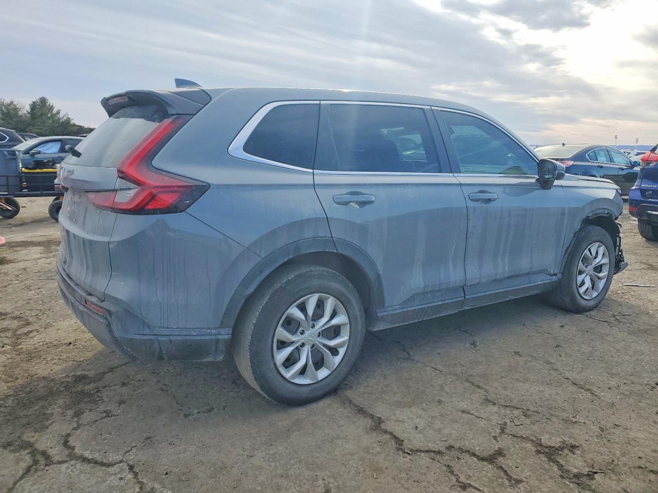 2024 HONDA CR-V LX photo 5