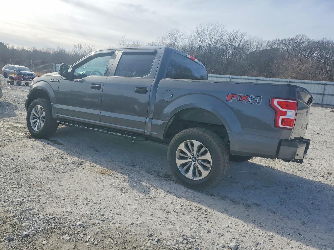 2018 FORD F150 SUPERCREW photo 2
