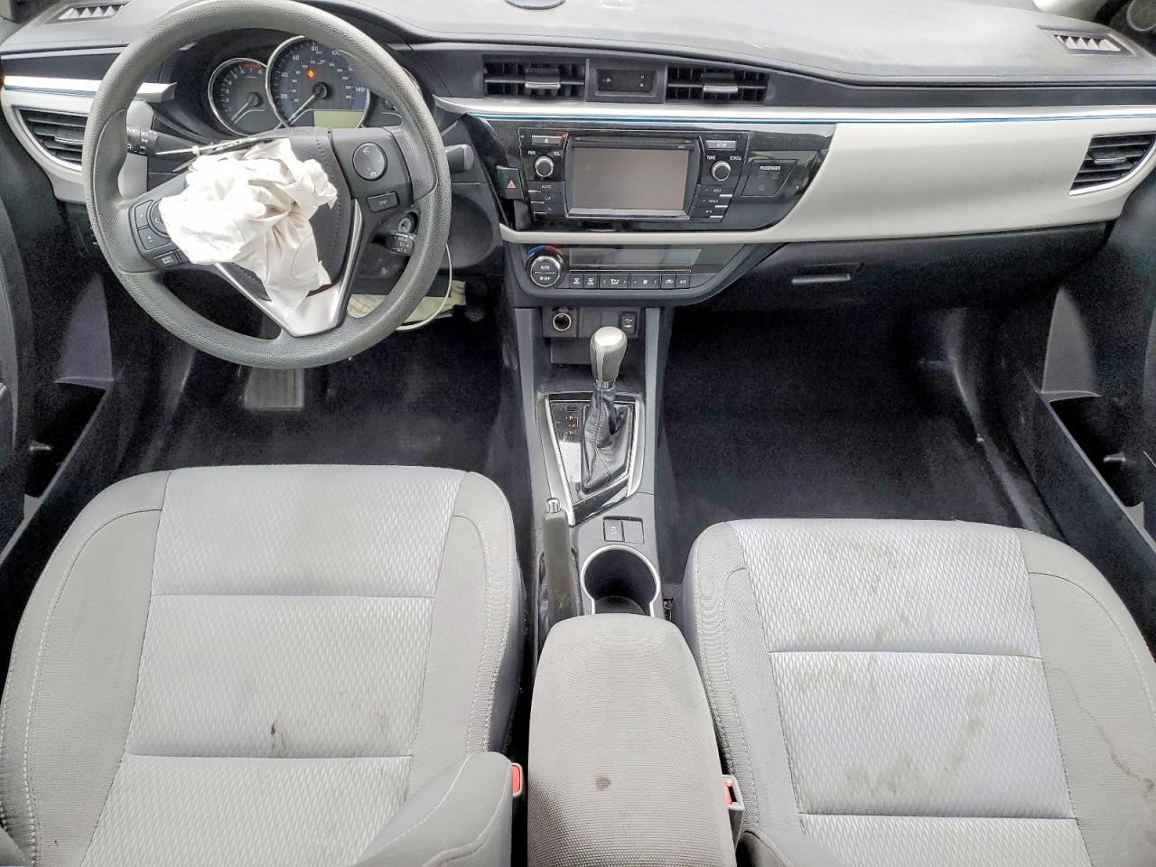 2016 TOYOTA COROLLA LE photo 22