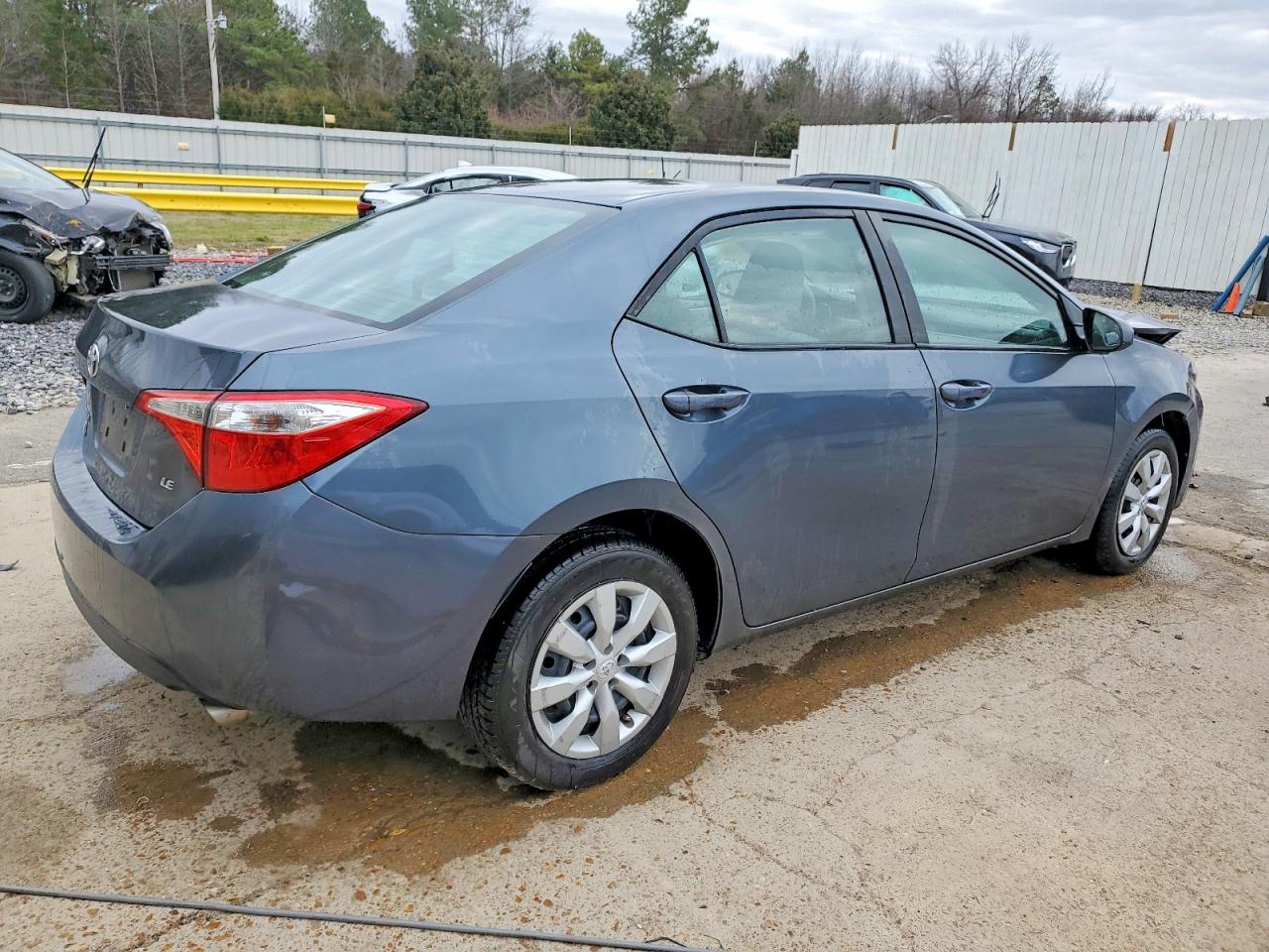 2016 TOYOTA COROLLA LE photo 7