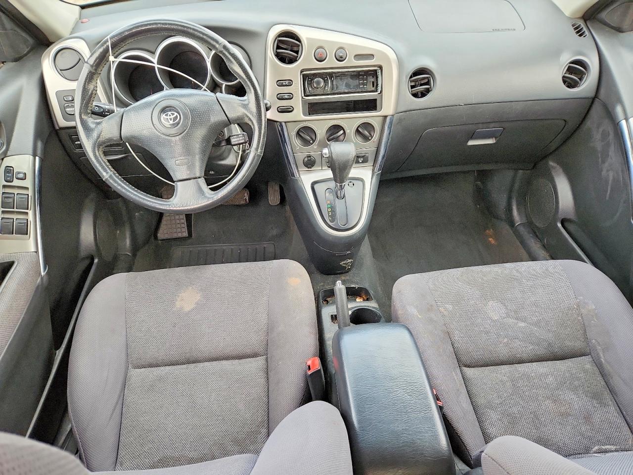 2004 TOYOTA COROLLA MATRIX XR photo 8