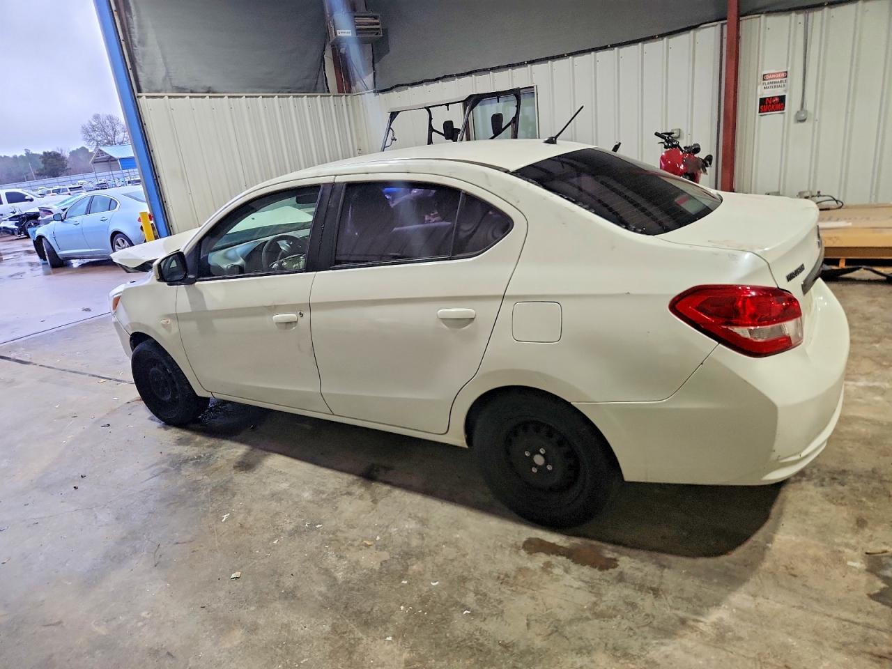 2018 MITSUBISHI MIRAGE G4 ES photo 3