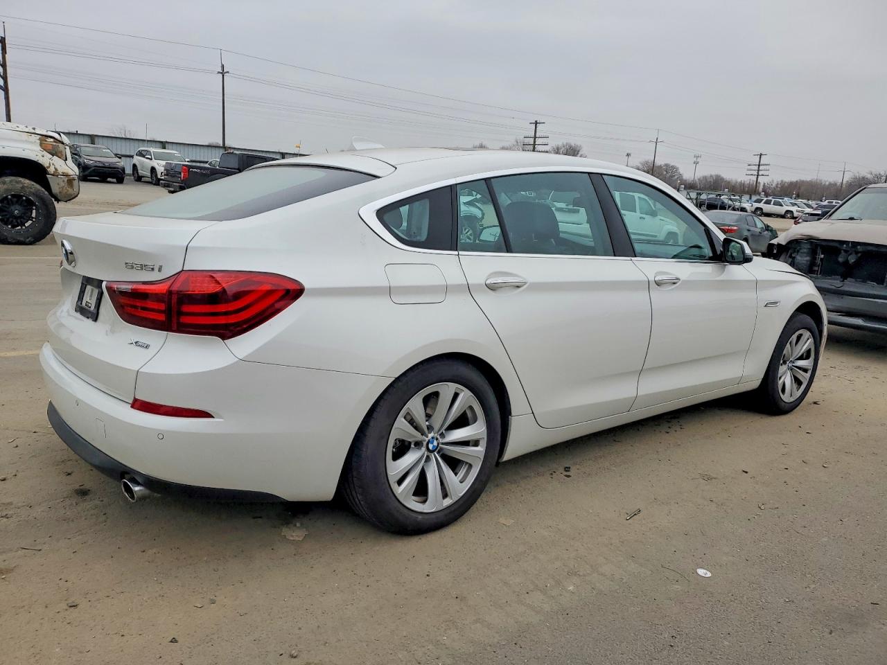 2015 BMW 535 XIGT photo 3
