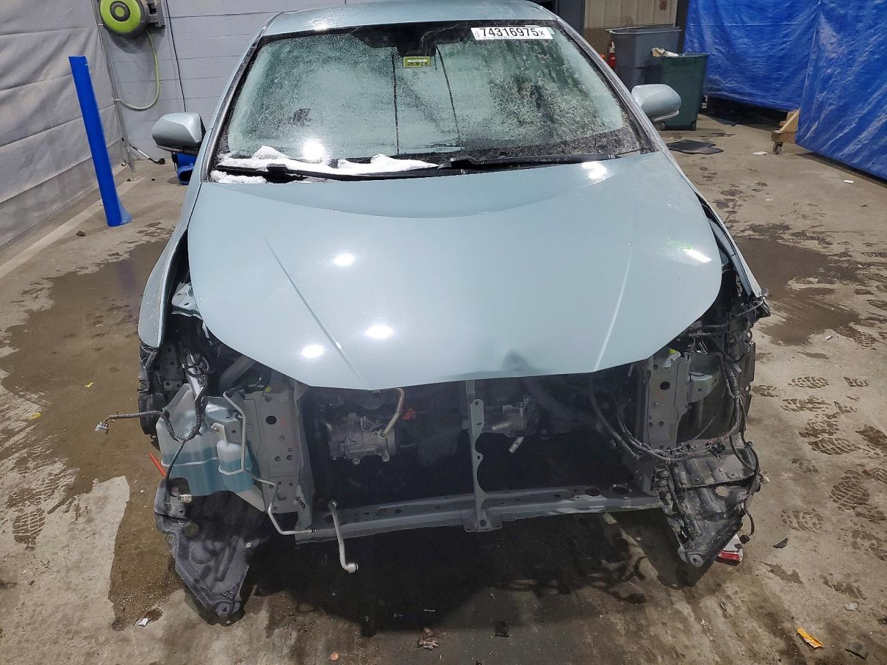 2019 TOYOTA PRIUS LE photo 5