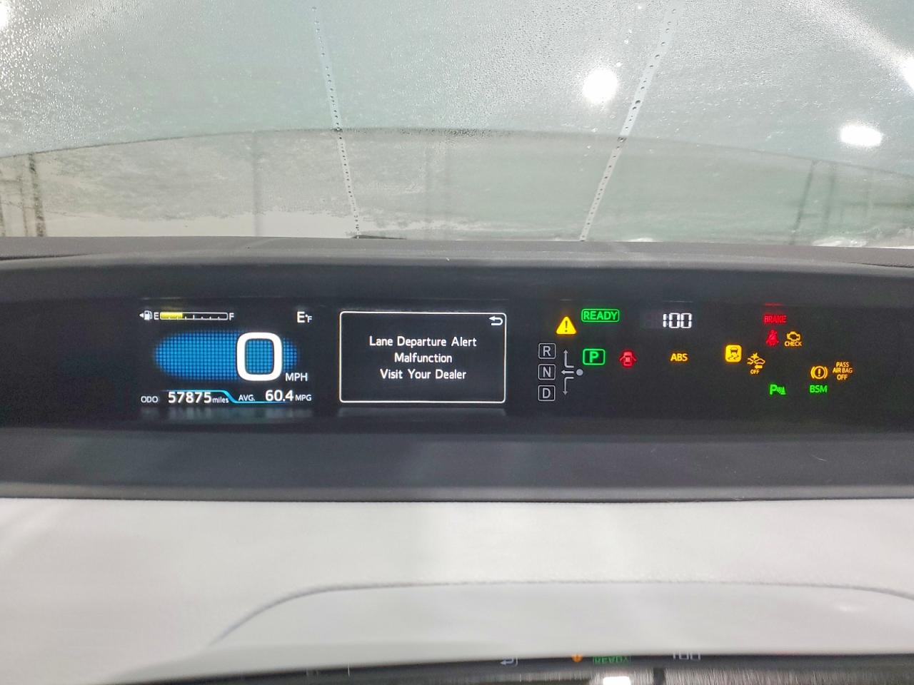 2019 TOYOTA PRIUS LE photo 9