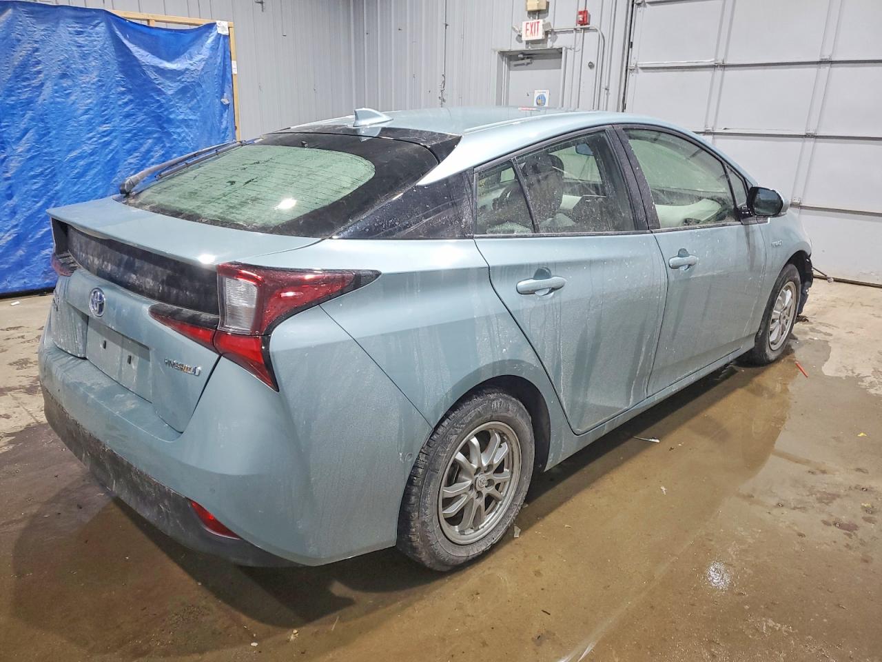 2019 TOYOTA PRIUS LE photo 3
