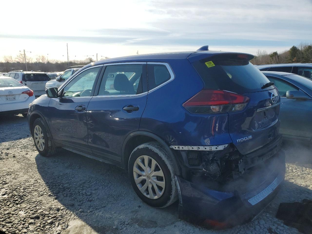 2018 NISSAN ROGUE S photo 3