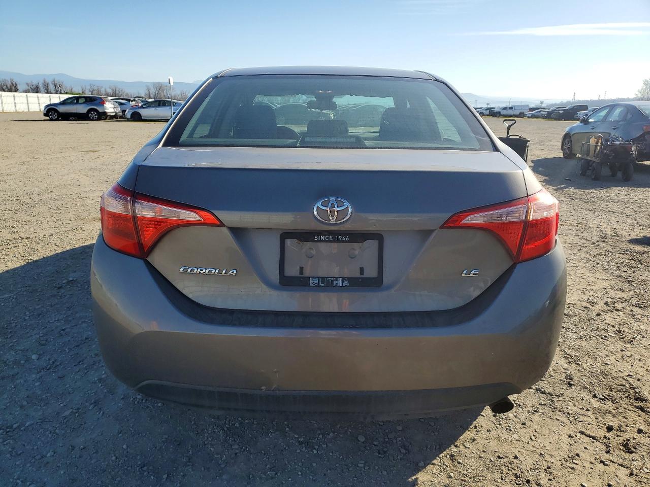 2018 TOYOTA COROLLA L photo 6