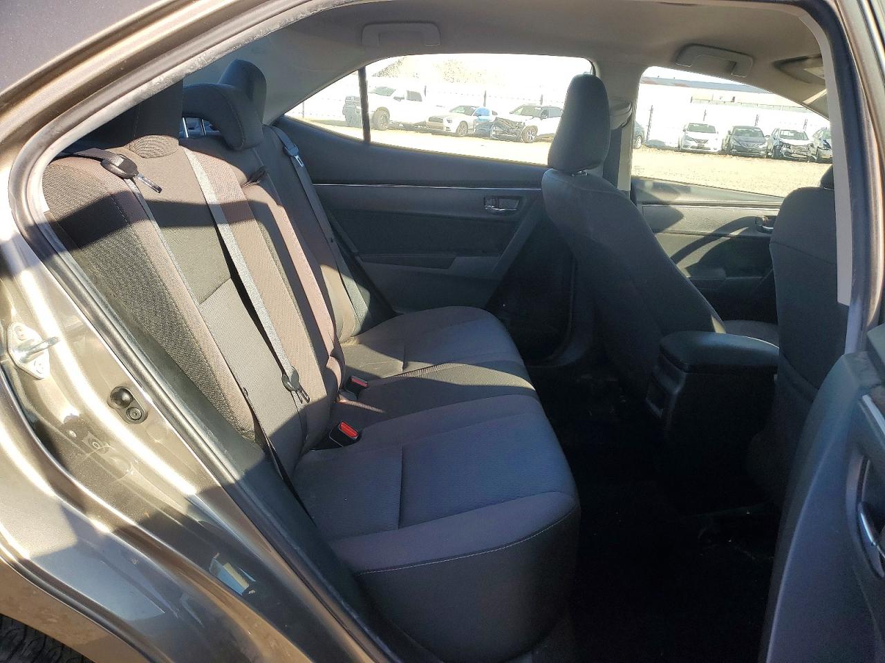2018 TOYOTA COROLLA L photo 10