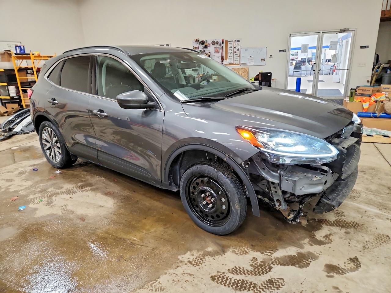 2022 FORD ESCAPE TITANIUM photo 4