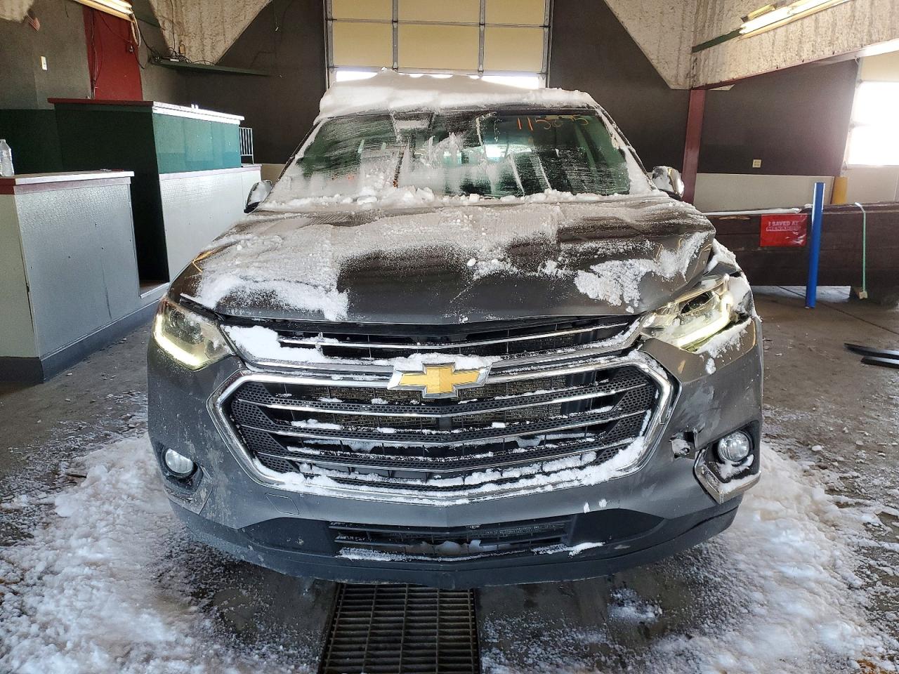 2020 CHEVROLET TRAVERSE LT photo 5