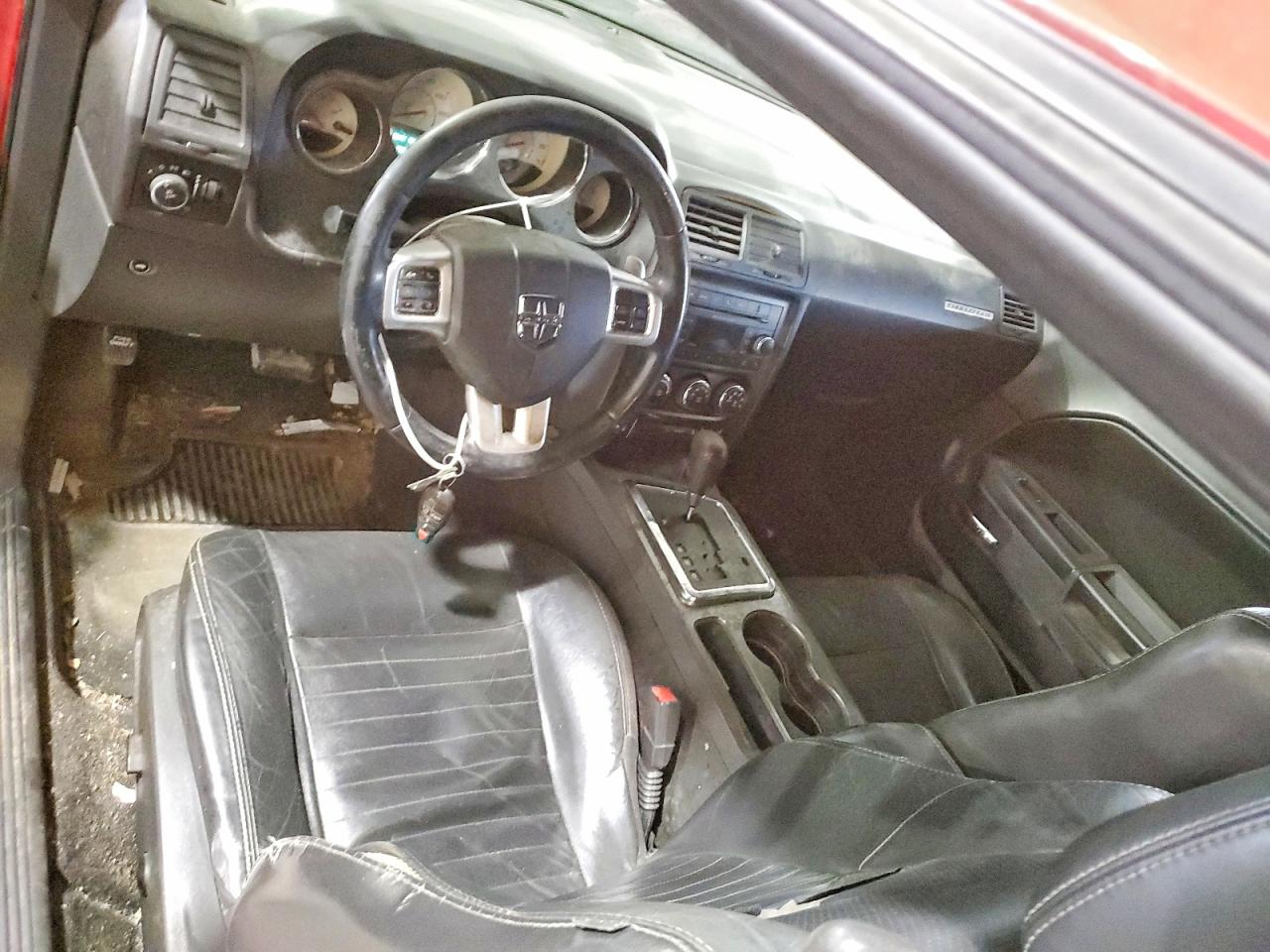 2012 DODGE CHALLENGER SXT photo 8