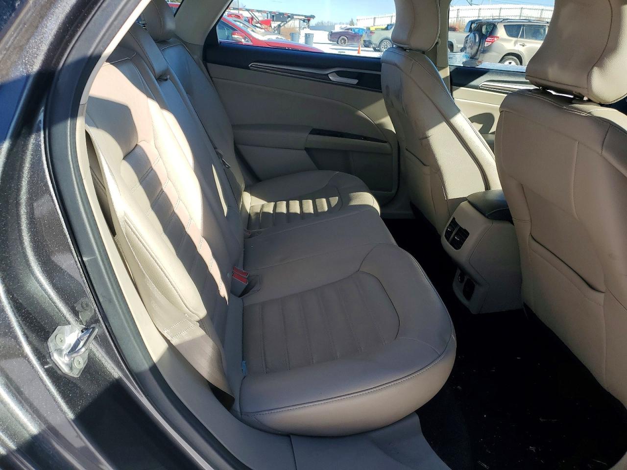 2017 FORD FUSION SE PHEV photo 10