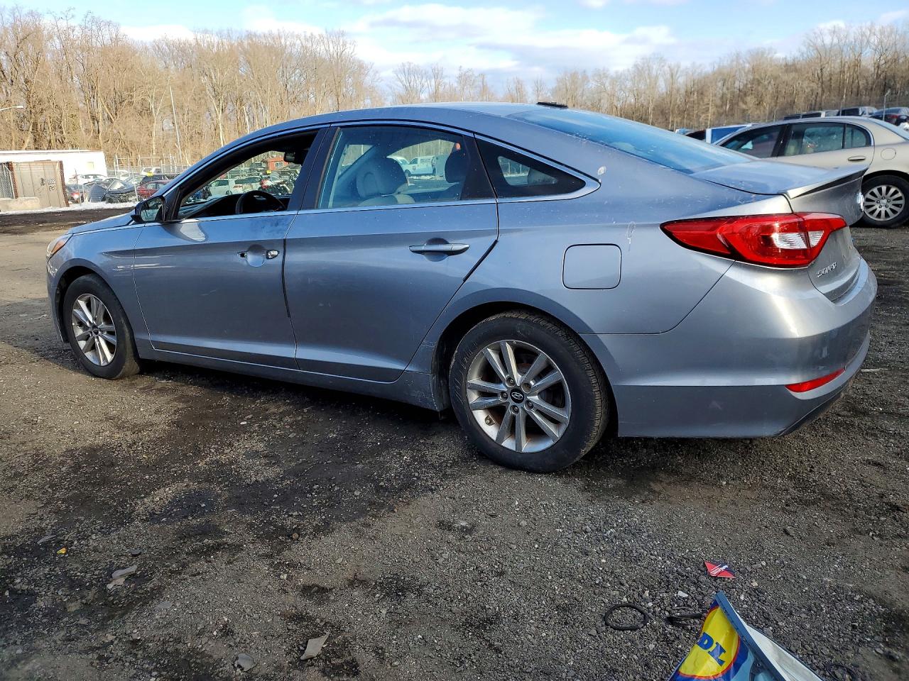 2016 HYUNDAI SONATA SE photo 2