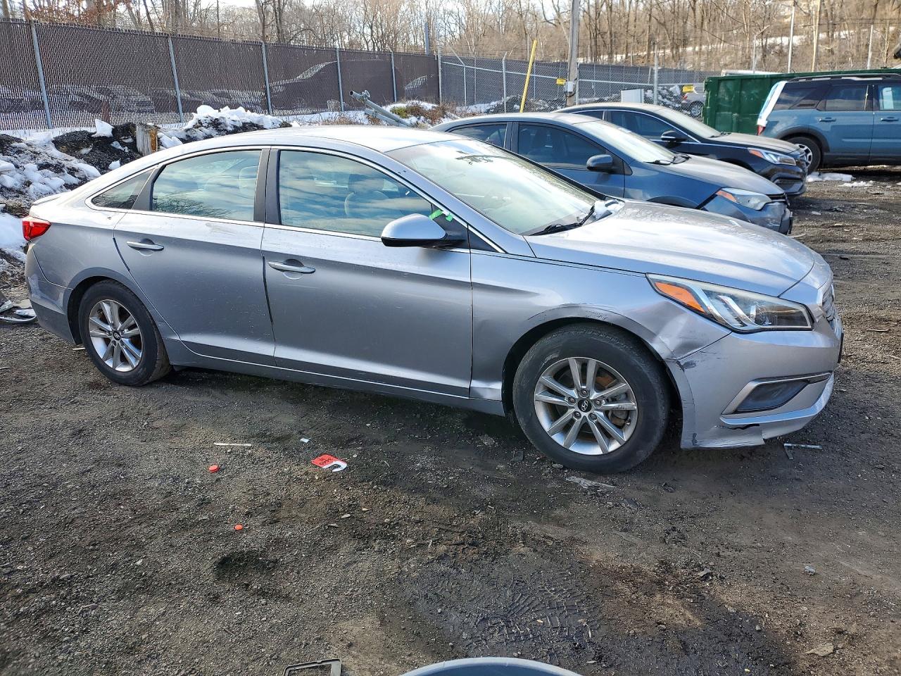 2016 HYUNDAI SONATA SE photo 4