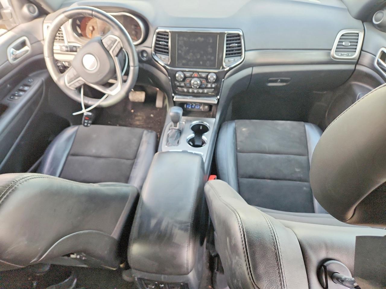 2022 JEEP GRAND CHEROKEE LAREDO E photo 8