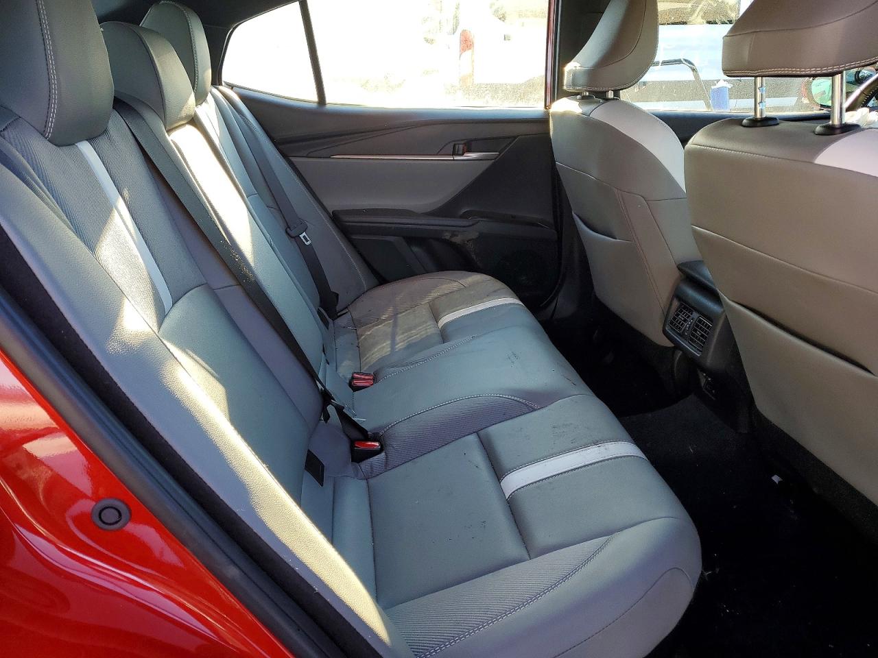 2025 TOYOTA CAMRY XSE photo 10