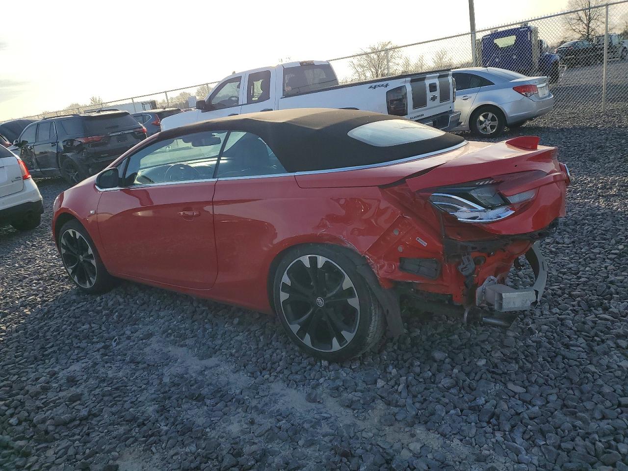 2019 BUICK CASCADA SPORT TOURING photo 2