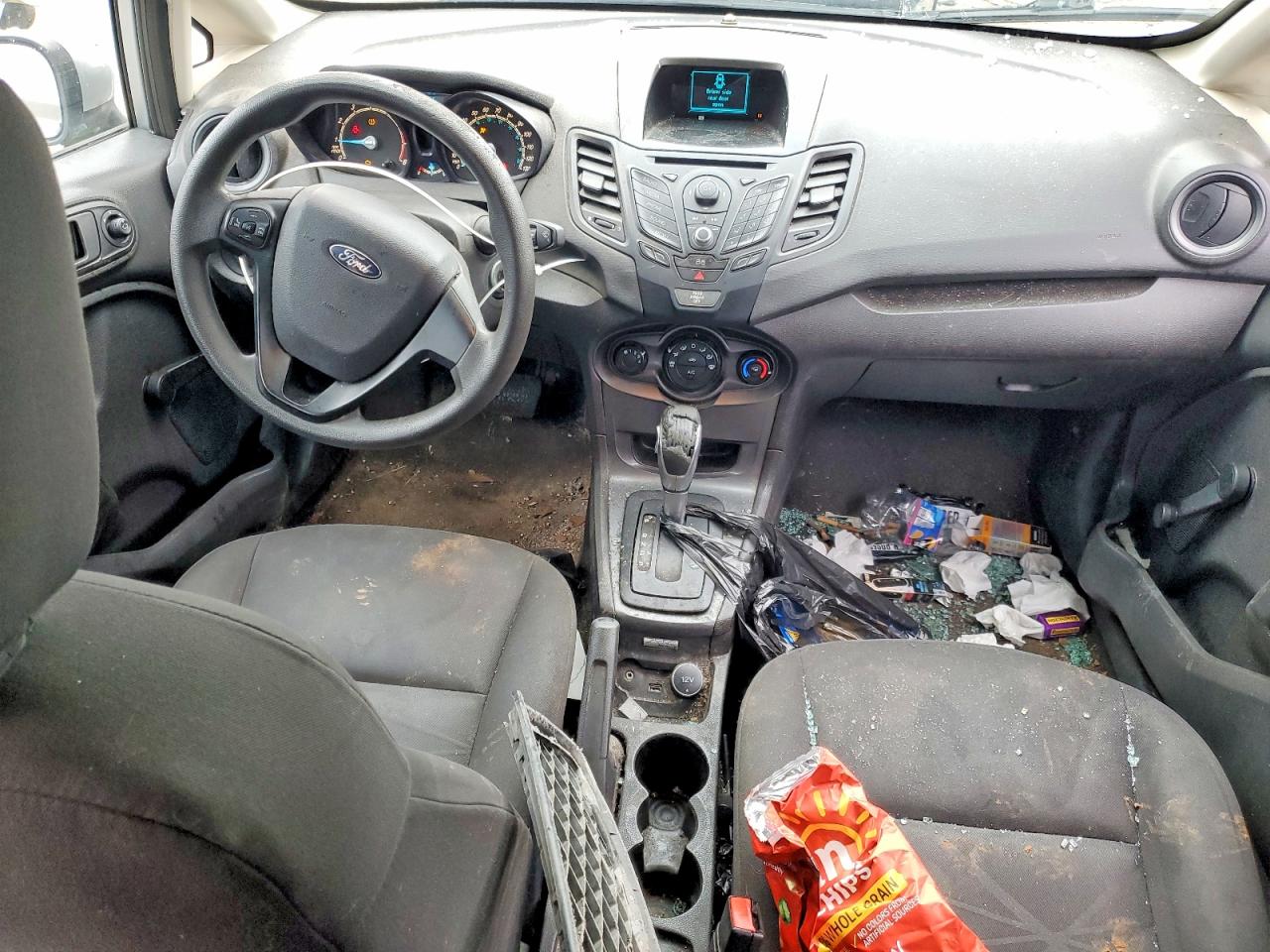 2015 FORD FIESTA S photo 15