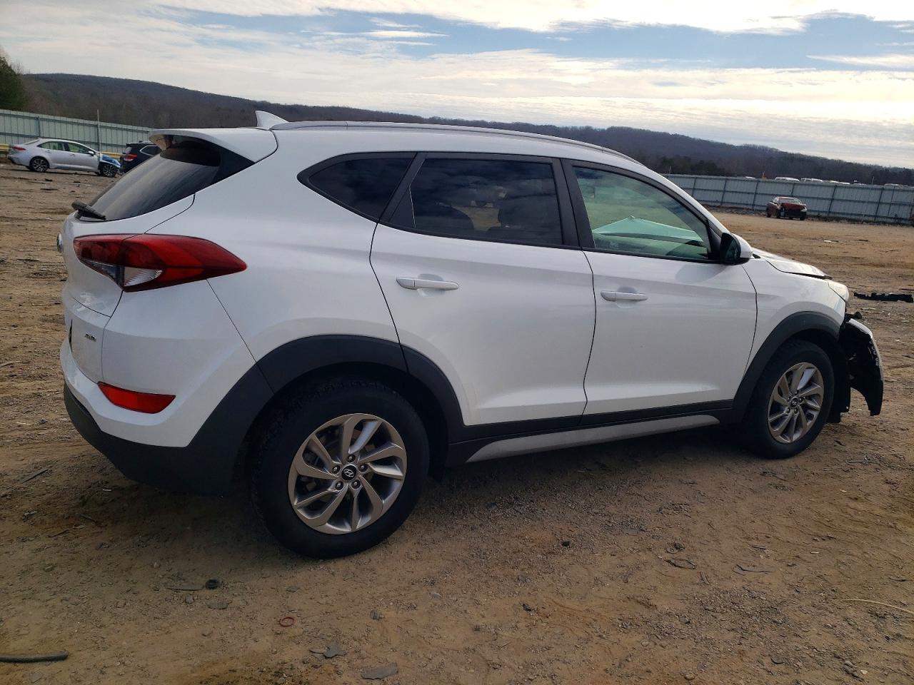 2018 HYUNDAI TUCSON SEL photo 5