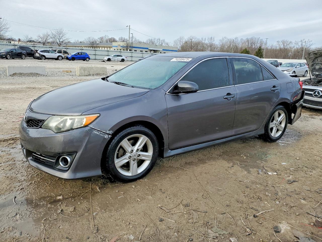 2014 TOYOTA CAMRY
