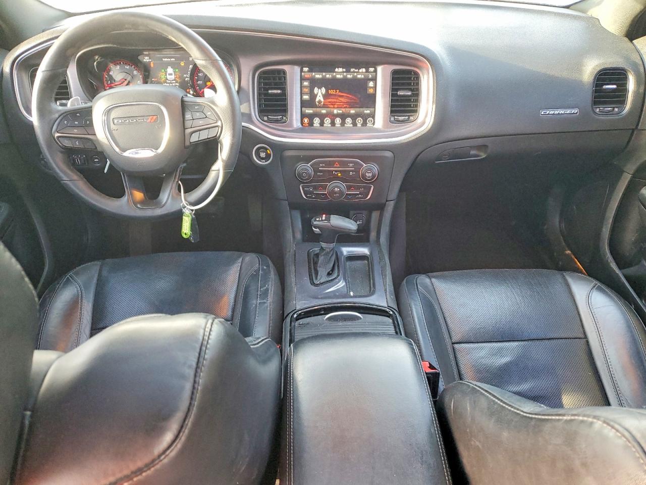 2017 DODGE CHARGER R/T photo 8