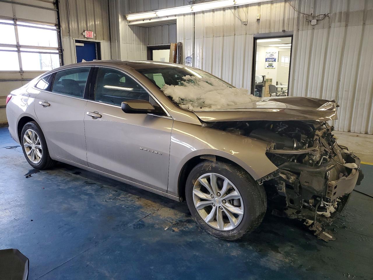 2024 CHEVROLET MALIBU LT photo 4