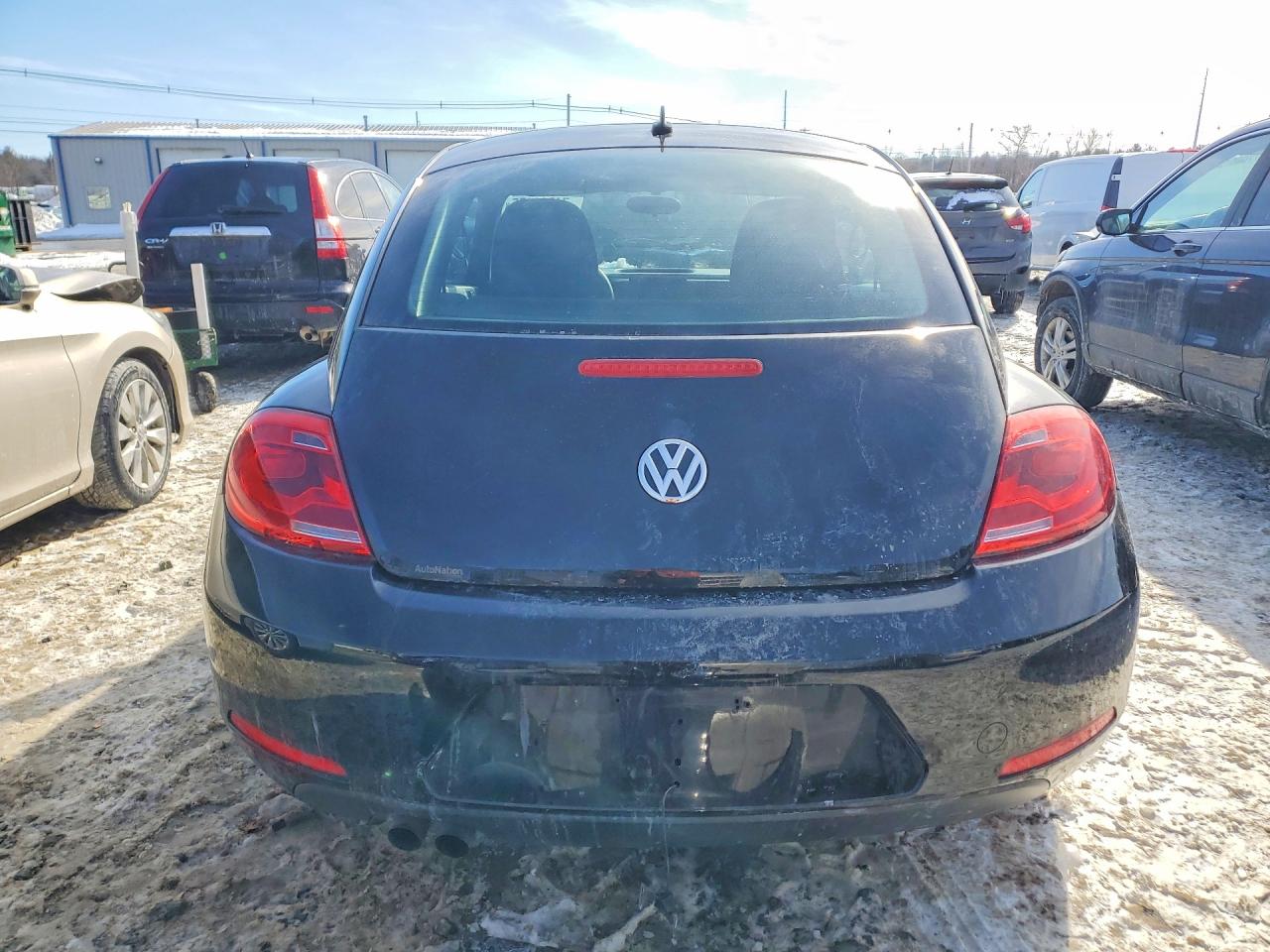 2014 VOLKSWAGEN BEETLE photo 11