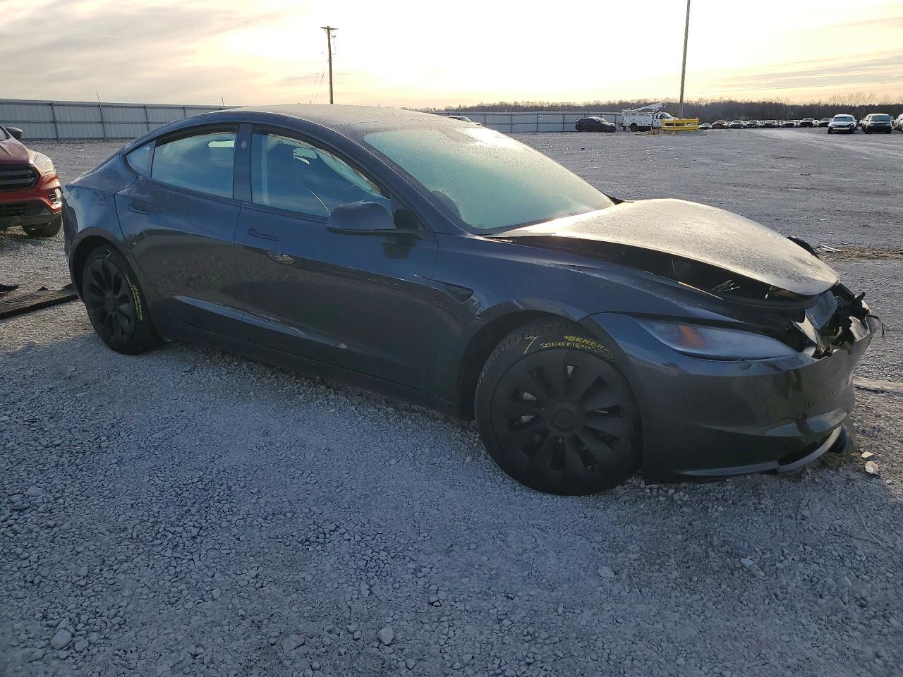 2024 TESLA MODEL 3 photo 4