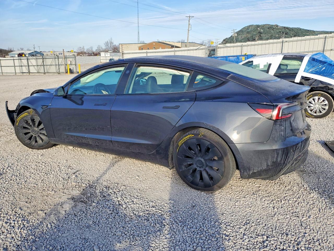 2024 TESLA MODEL 3 photo 2