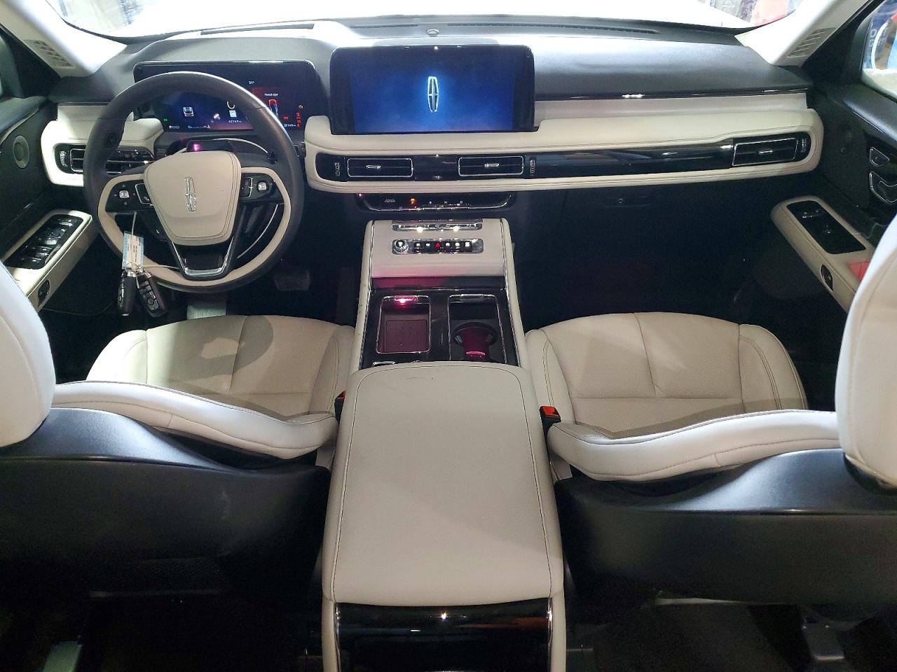 2025 LINCOLN AVIATOR RESERVE photo 15