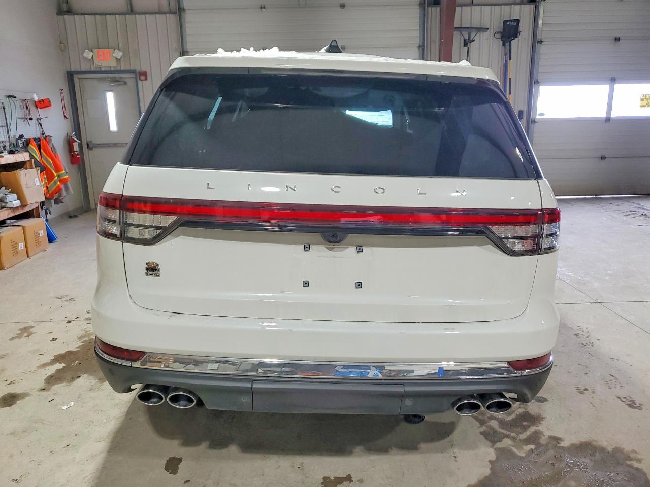 2025 LINCOLN AVIATOR RESERVE photo 11
