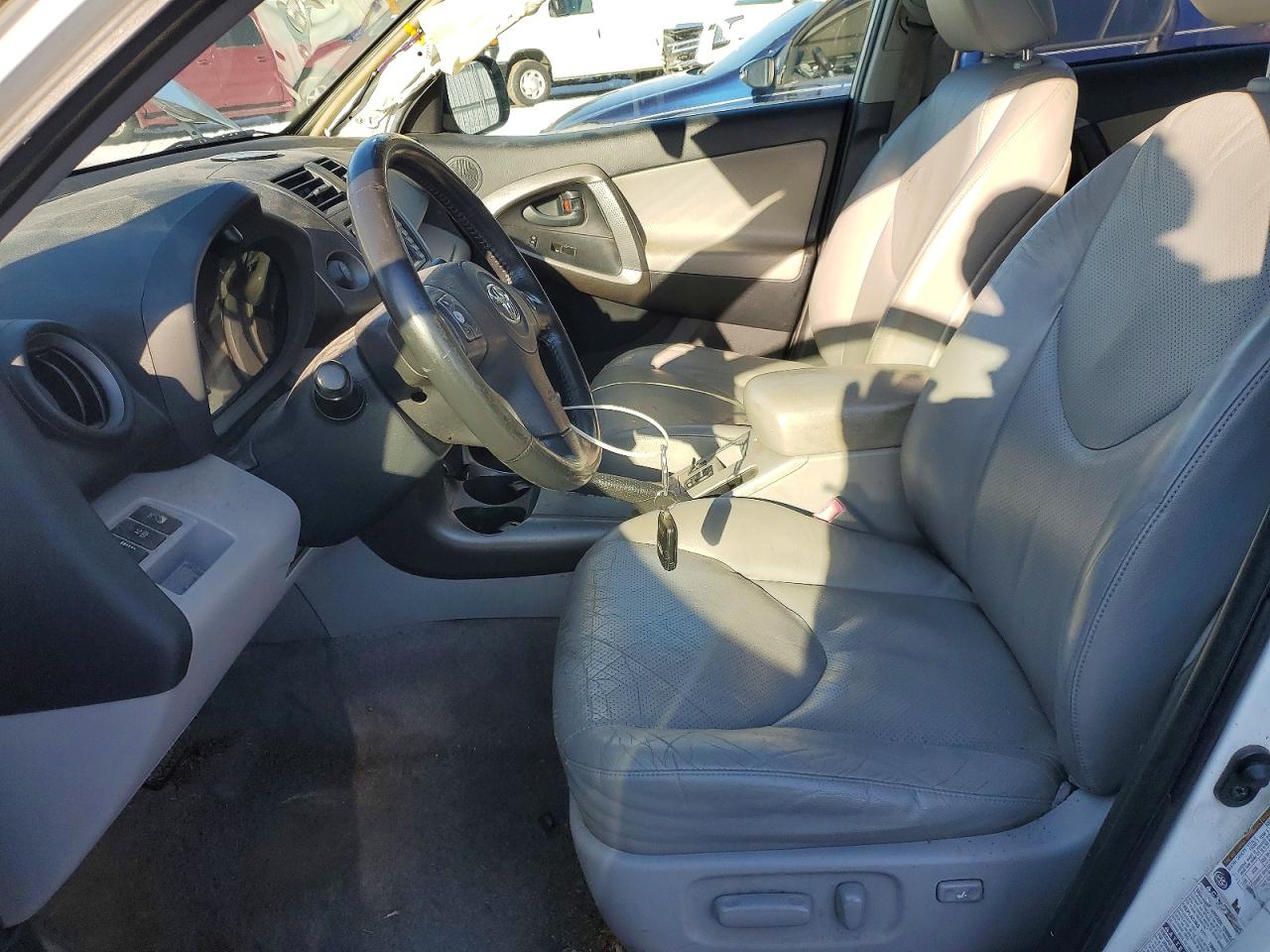 2009 TOYOTA RAV4 LIMITED photo 13