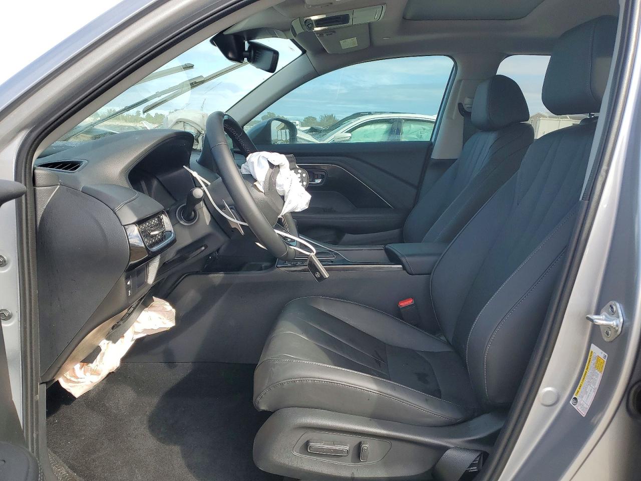 2025 ACURA ADX photo 13