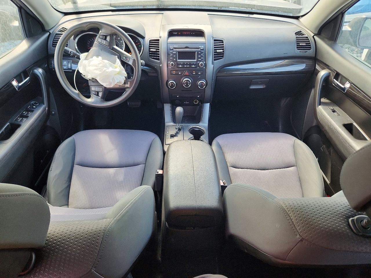 2012 KIA SORENTO photo 8