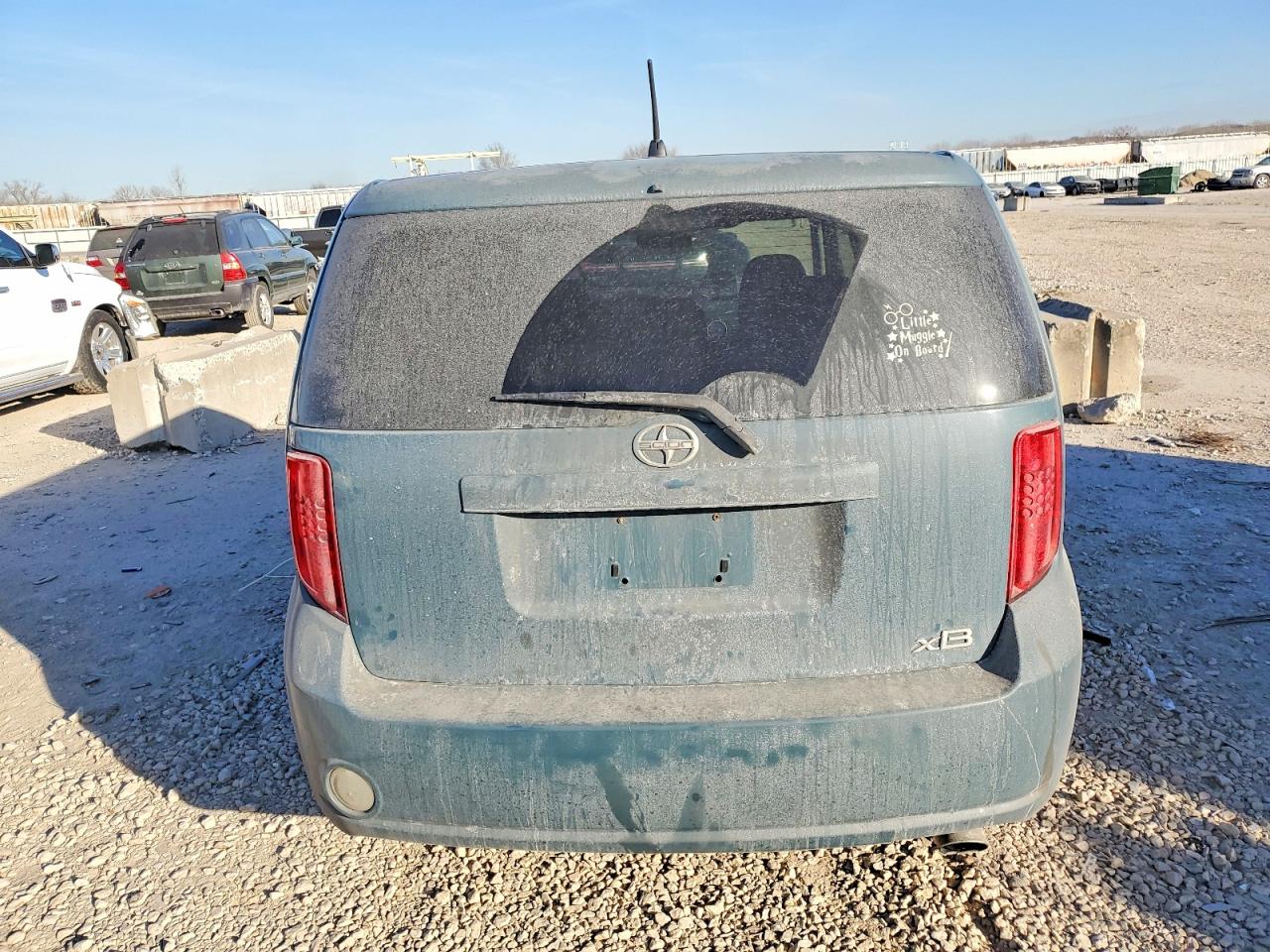 2008 TOYOTA SCION XB photo 11