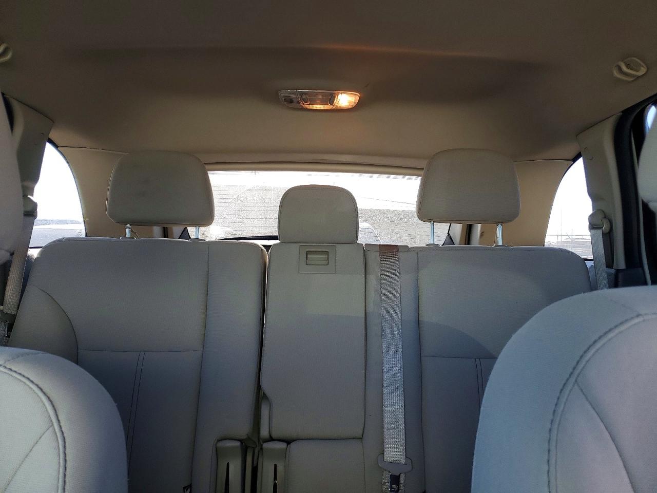 2011 FORD EDGE SE photo 28