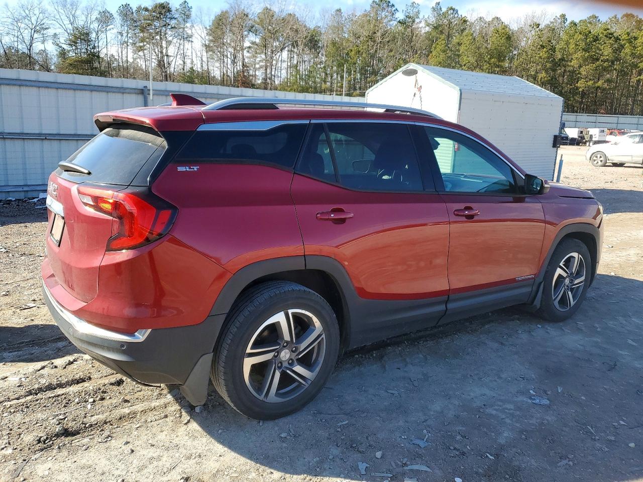 2019 GMC TERRAIN SLT photo 3