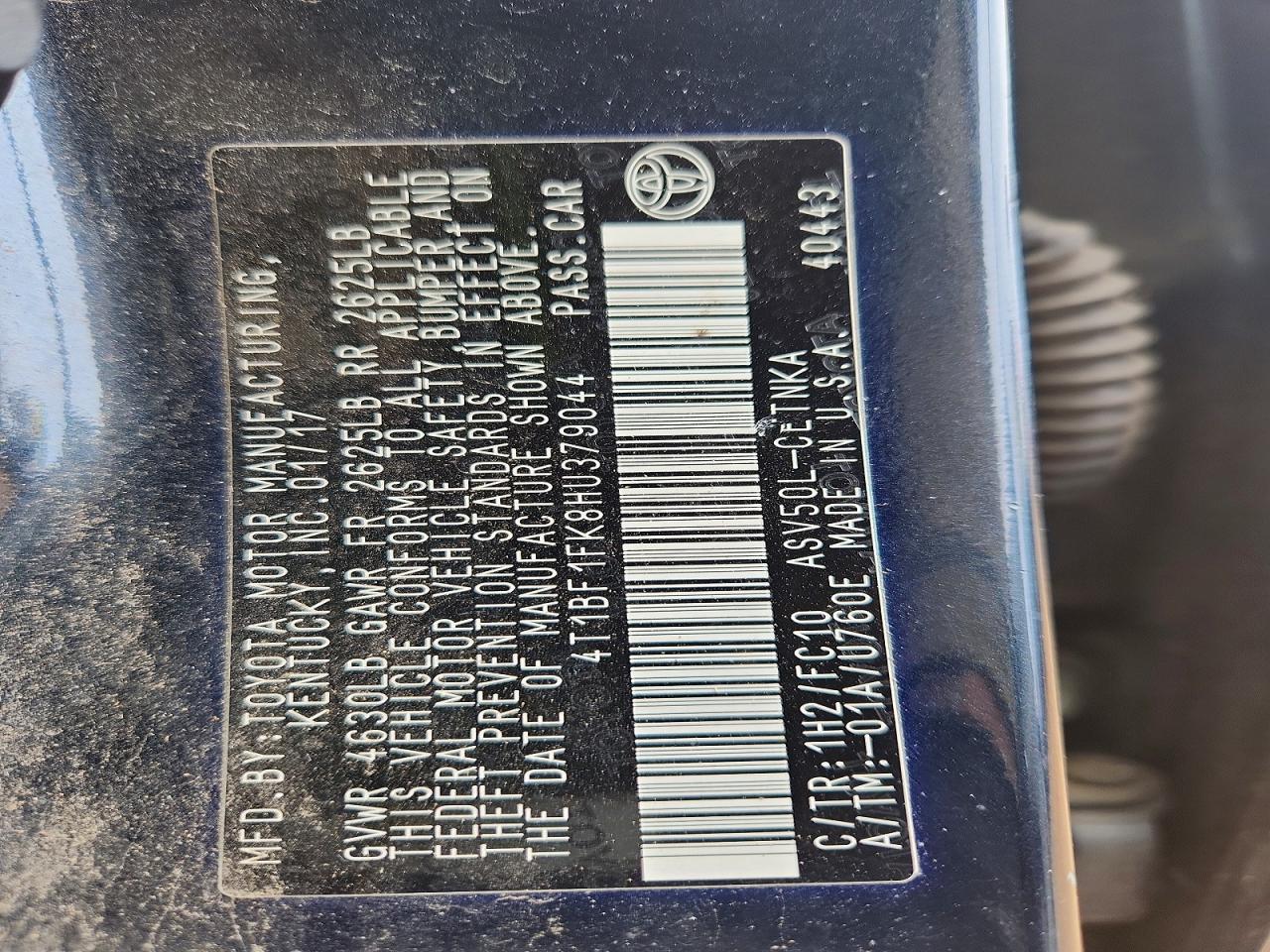 2017 TOYOTA CAMRY LE photo 34