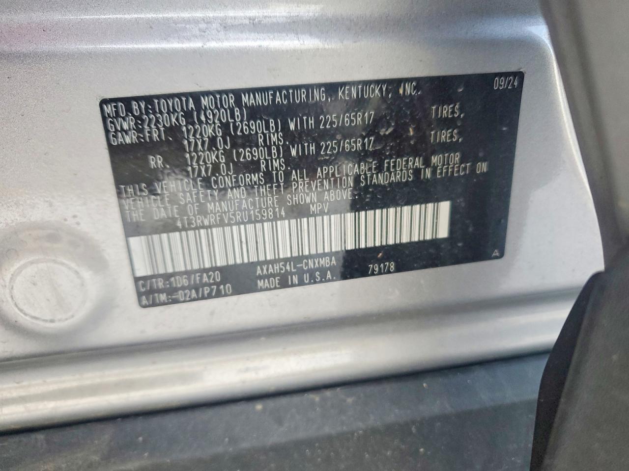 2024 TOYOTA RAV4 XLE photo 13