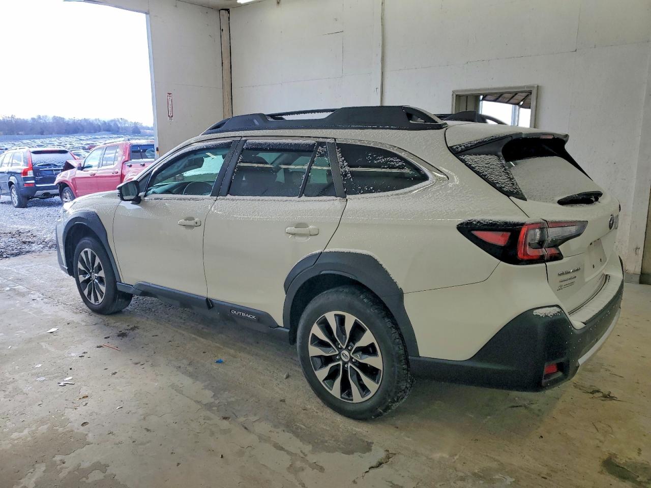 2023 SUBARU OUTBACK LIMITED photo 3