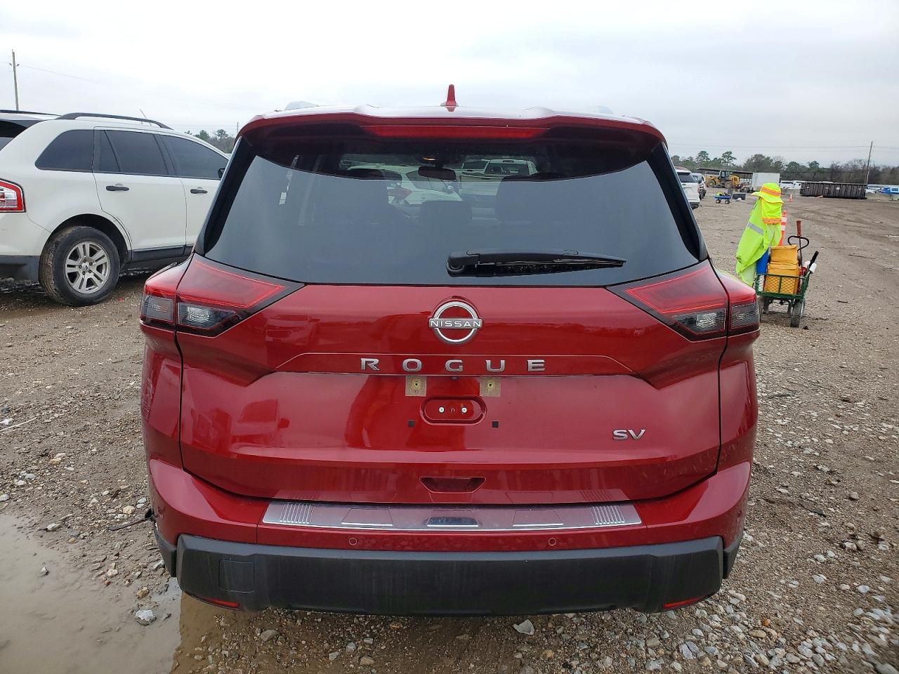 2024 NISSAN ROGUE SV photo 6